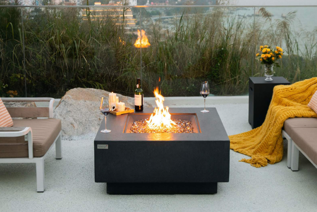 BERGEN | Fire Table